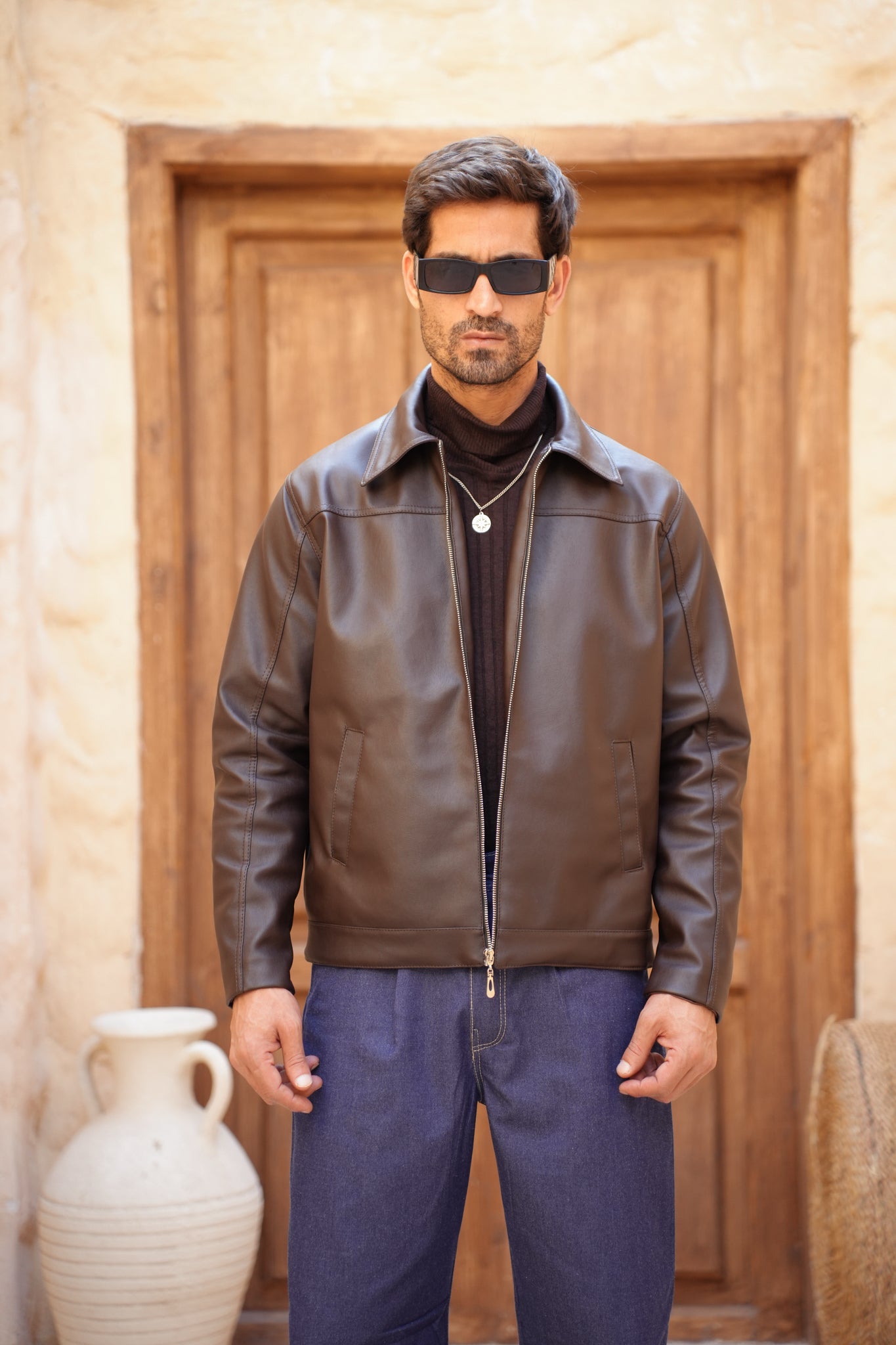 Classic Cropped Leather Jacket - Brown