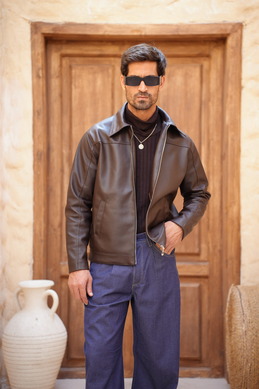 Classic Cropped Leather Jacket - Brown