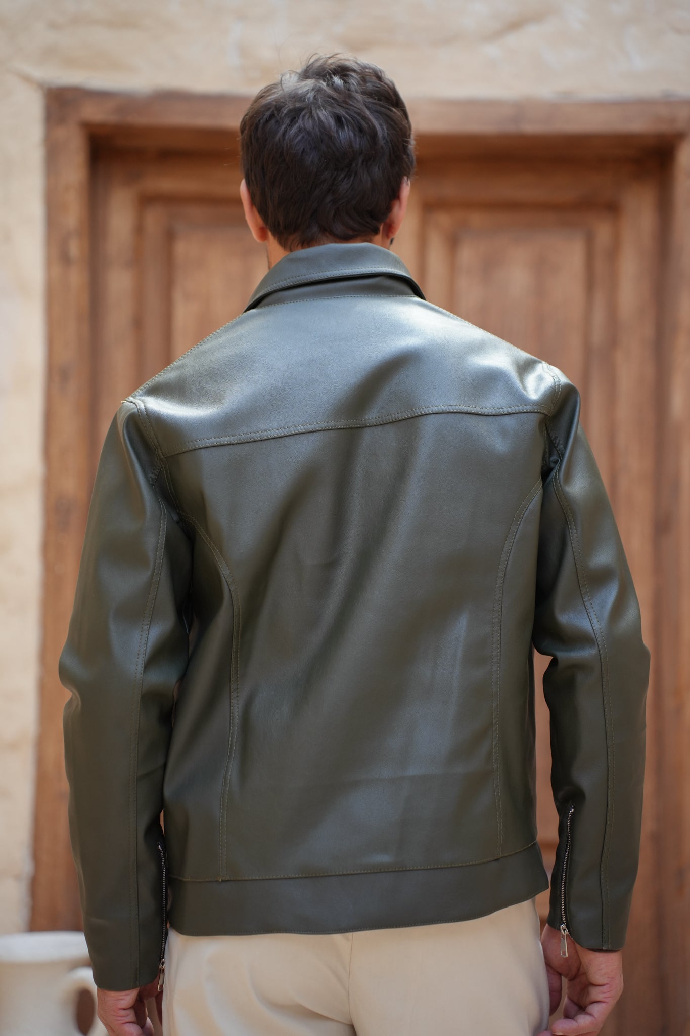 Classic Cropped Leather Jacket - Olive